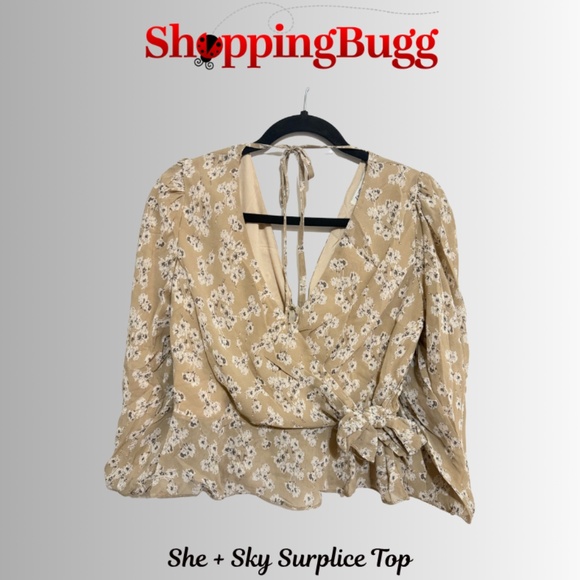 She + Sky Bubble Sleeve Surplice Blouse in Light Taupe ~ NWT! ✨ (SB1370) - Picture 2 of 8